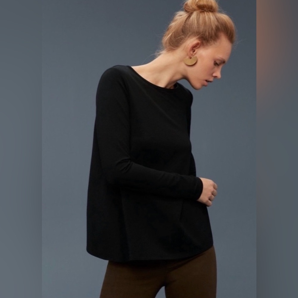 Aritzia Community Split Back Long Sleeve Top - Picture 3 of 9